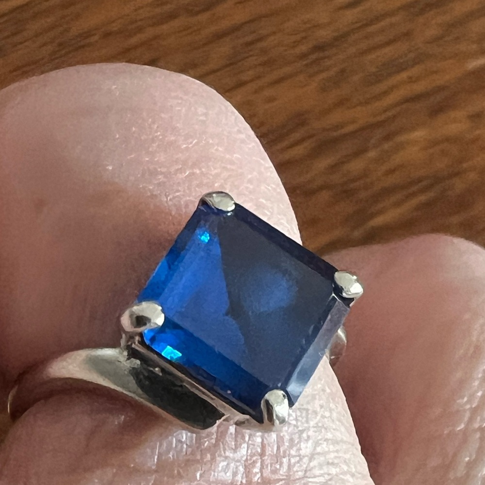 Vintage Blue Sapphire Square-Cut Ring - Hallmark Dason 10K white gold-size 5.75!